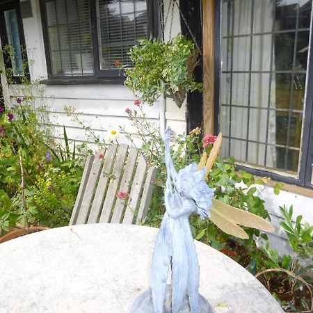 Church Hall Farm Bed And Breakfast Broxted Exterior foto