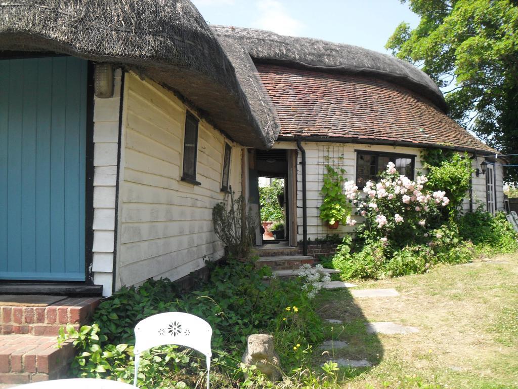 Church Hall Farm Bed And Breakfast Broxted Zimmer foto